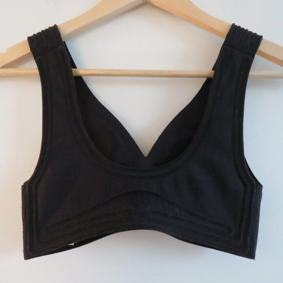 LULULEMON Get in Line Bra *Light Support, A/B Cups Black / Black - Size 2 - Picture 8 of 12